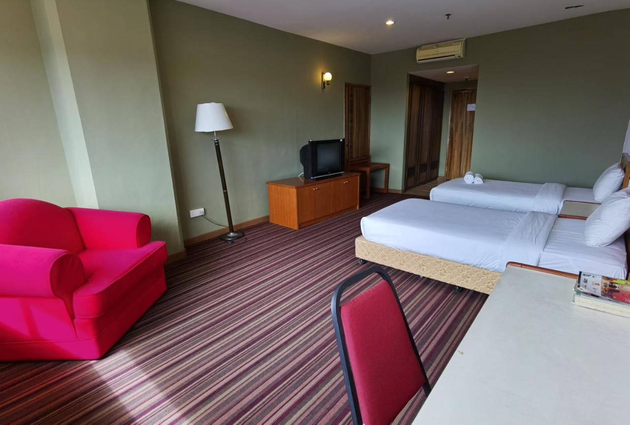 Folkmeldrum Hotel Johor Bahru Eksteriør billede